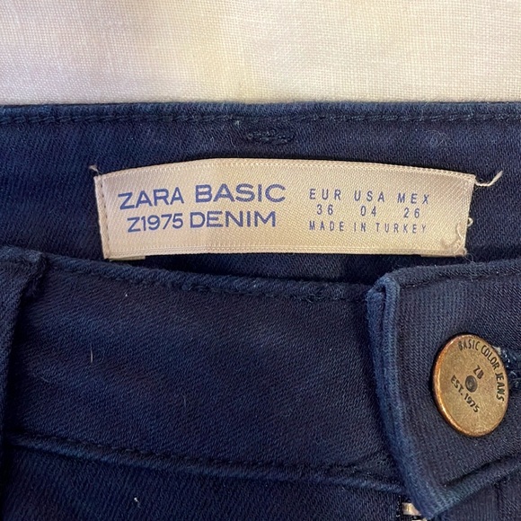 Zara Basic - Size 4 - Above the ankle - Stretch material - Excellent Condition - Picture 3 of 3